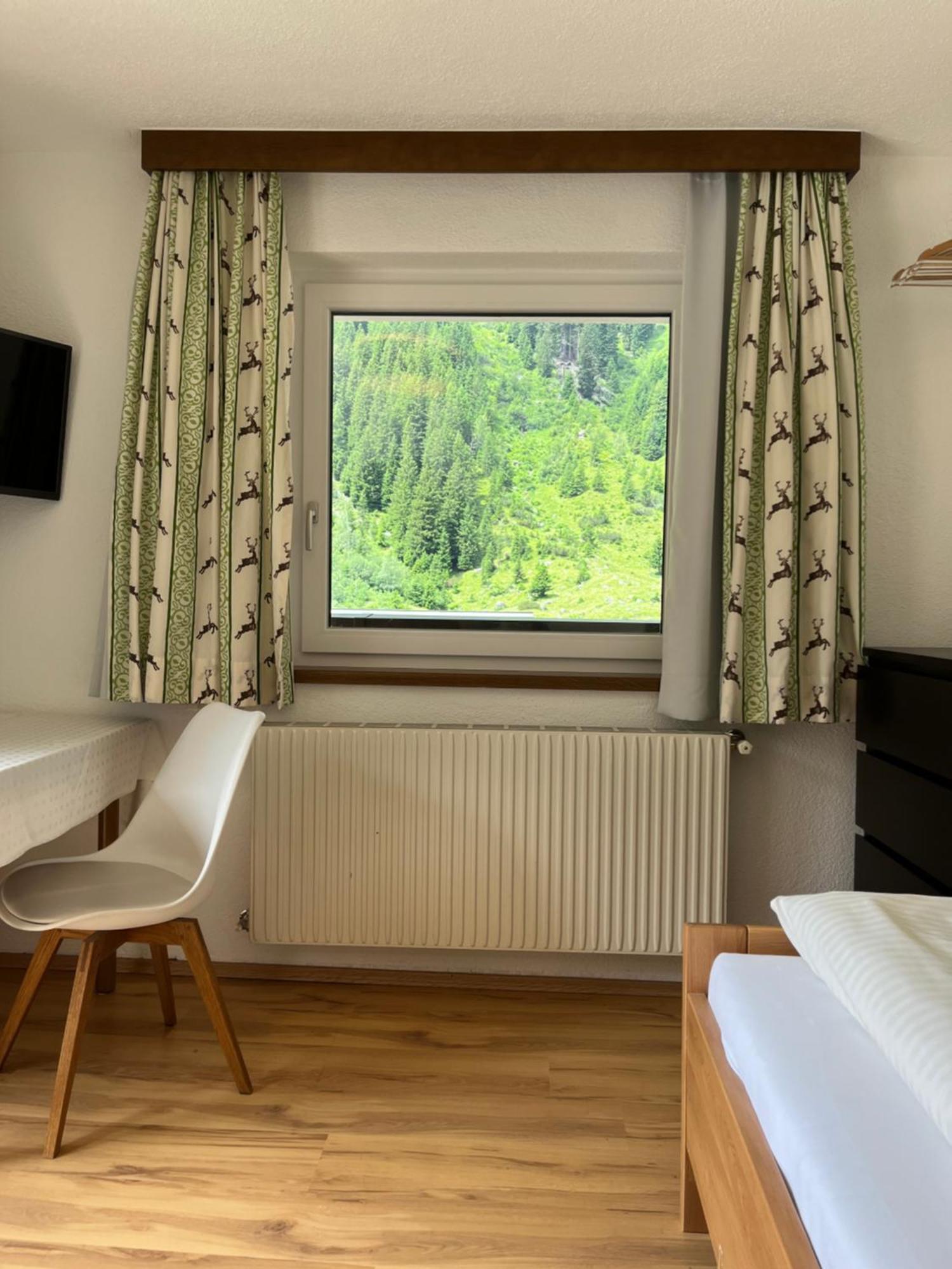 Pension Anna Sankt Leonhard im Pitztal Bagian luar foto